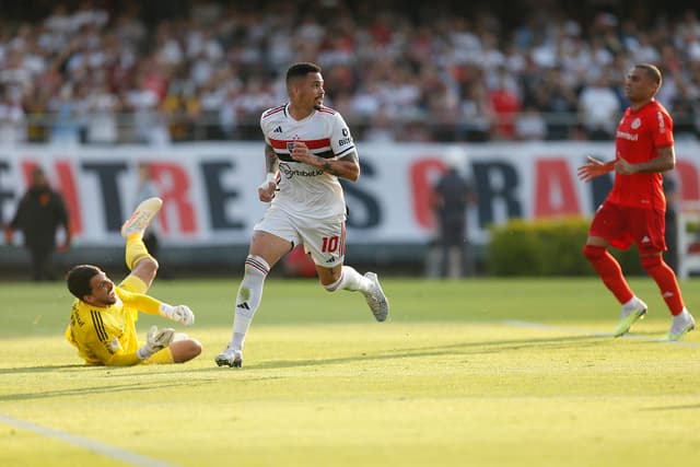 São Paulo prolonga acordo com Luciano até o final da temporada de 2028
