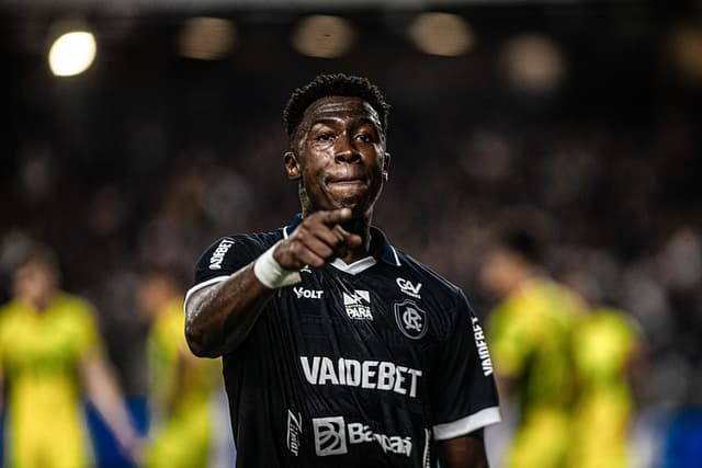 Remo e Internacional se enfrentam em Belém em busca da primeira vitória no Brasileirão