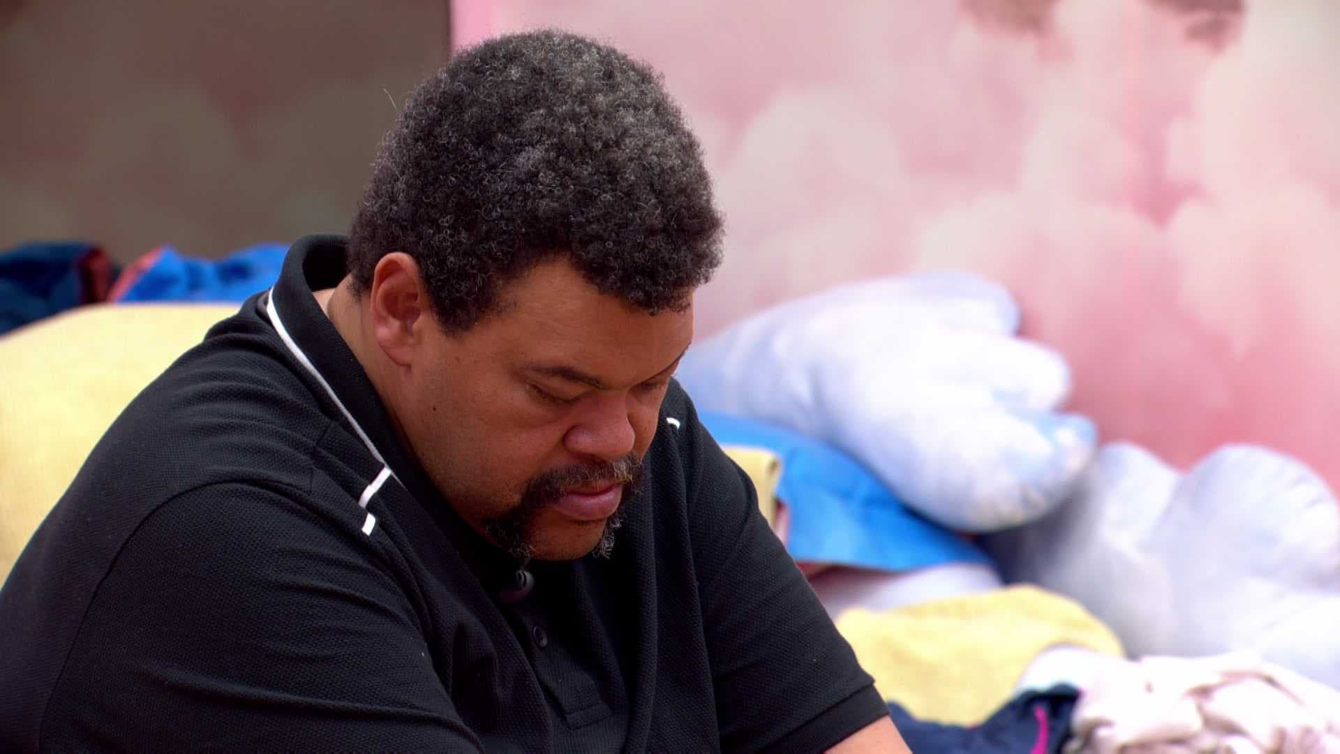 Enquete BBB 26: Com mais de 1 milhão de votos, disputa entre Milena e Babu levanta dúvida sobre 'flop' das pesquisas