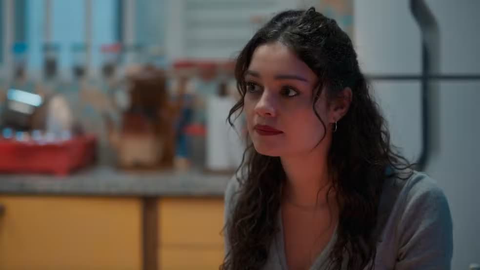 Amanhã na novela "Três Graças": Gerluce é presa e faz revelação bombástica a Paulinho