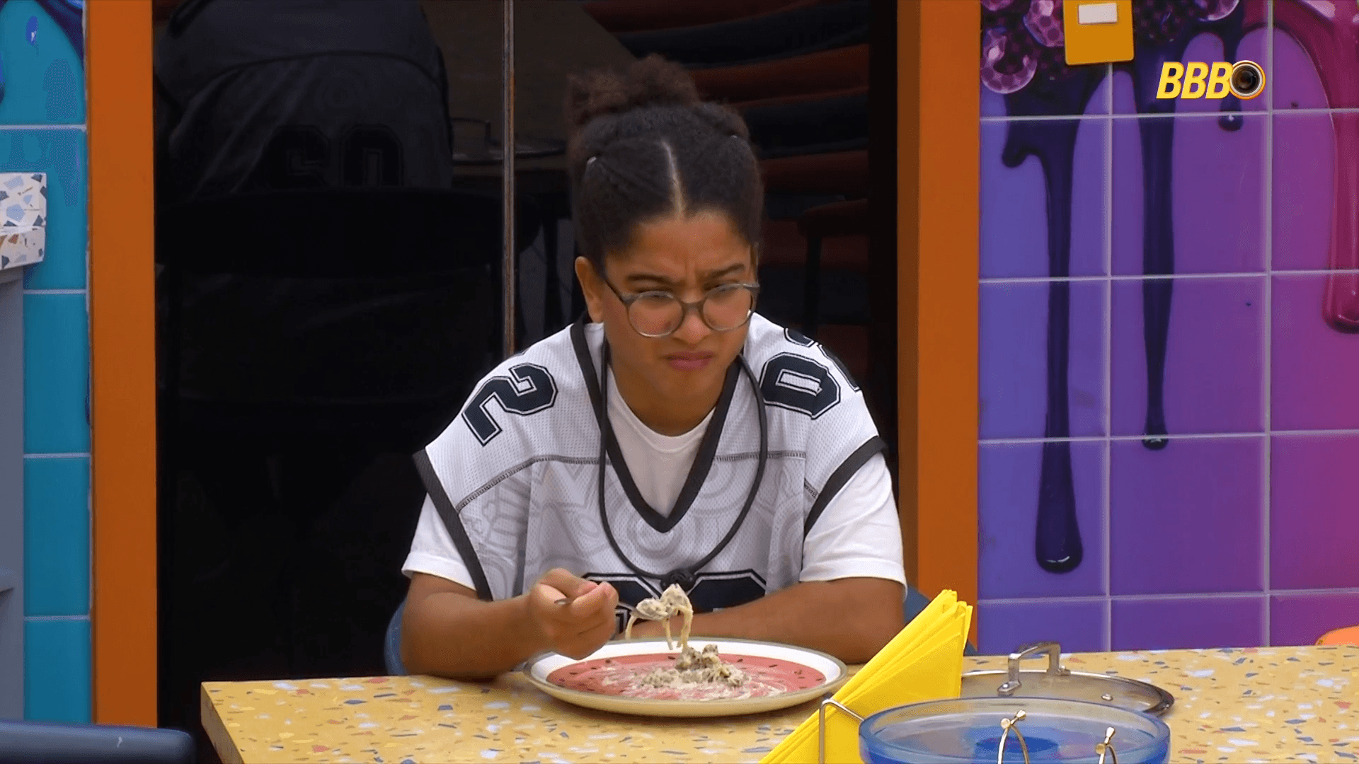 De Aliada a "Agente Dupla"? A polêmica mudança de rota de Milena na reta final do BBB 26