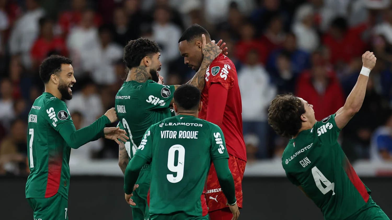Palmeiras e Atlético-MG avançam nos pênaltis, Corinthians e Santos se despedem: o resumo dos brasileiros nas copas